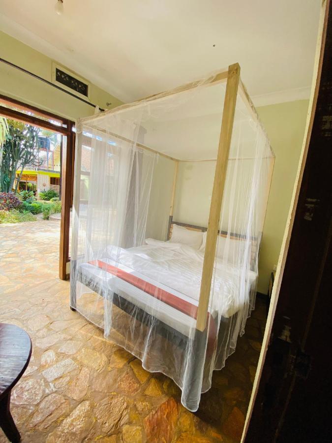 Afro Smile Hotel And Guest House-Jinja Exterior foto
