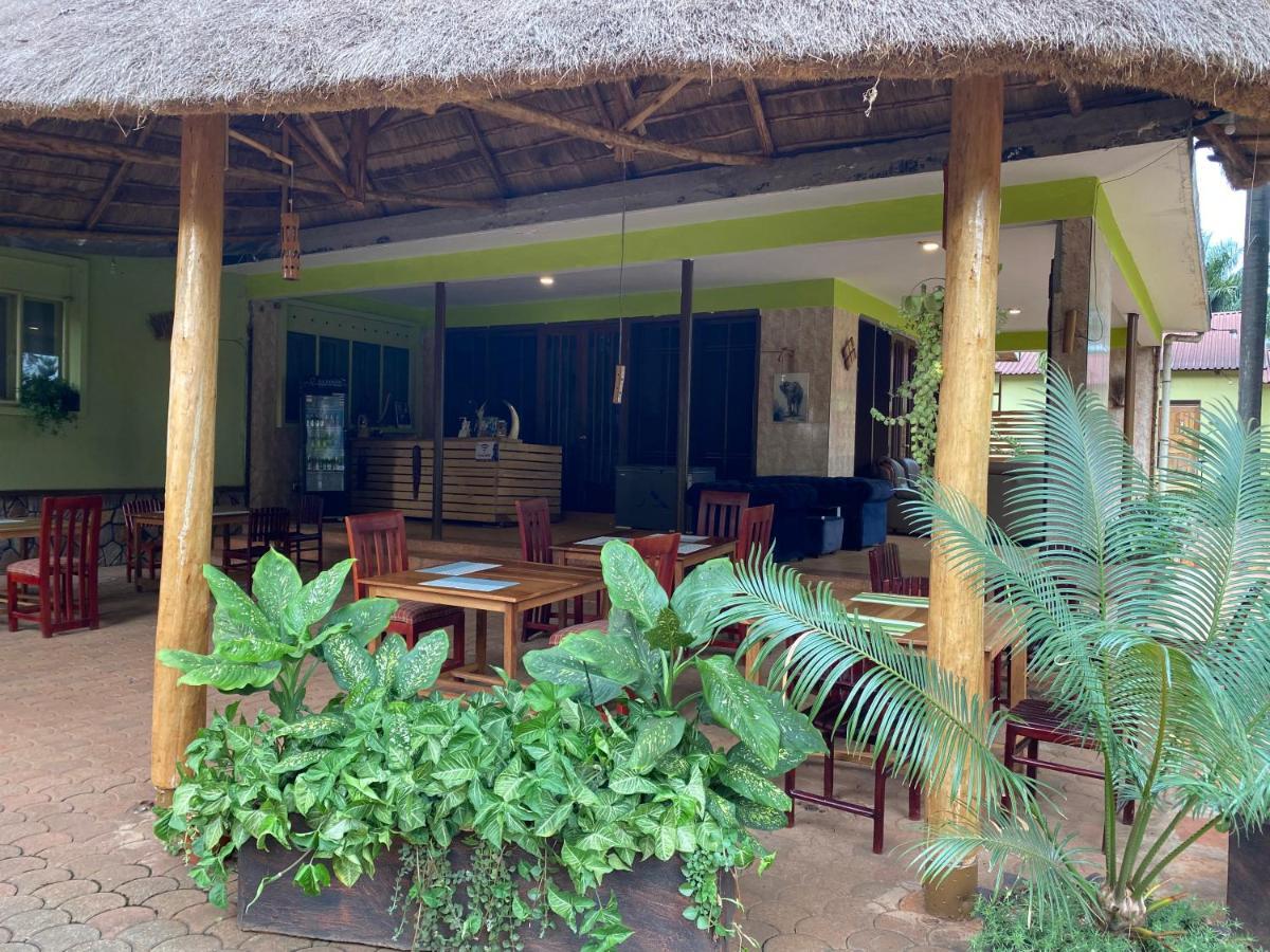 Afro Smile Hotel And Guest House-Jinja Exterior foto