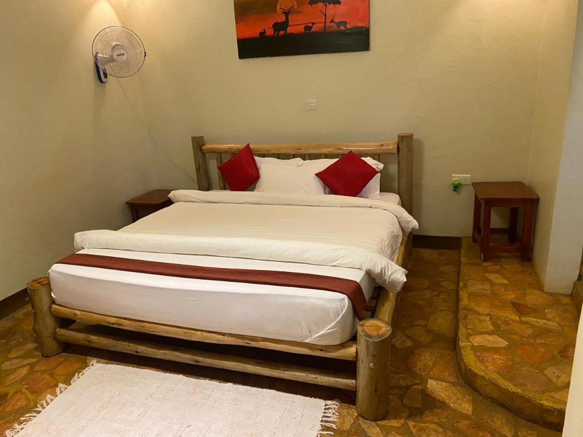 Afro Smile Hotel And Guest House-Jinja Exterior foto